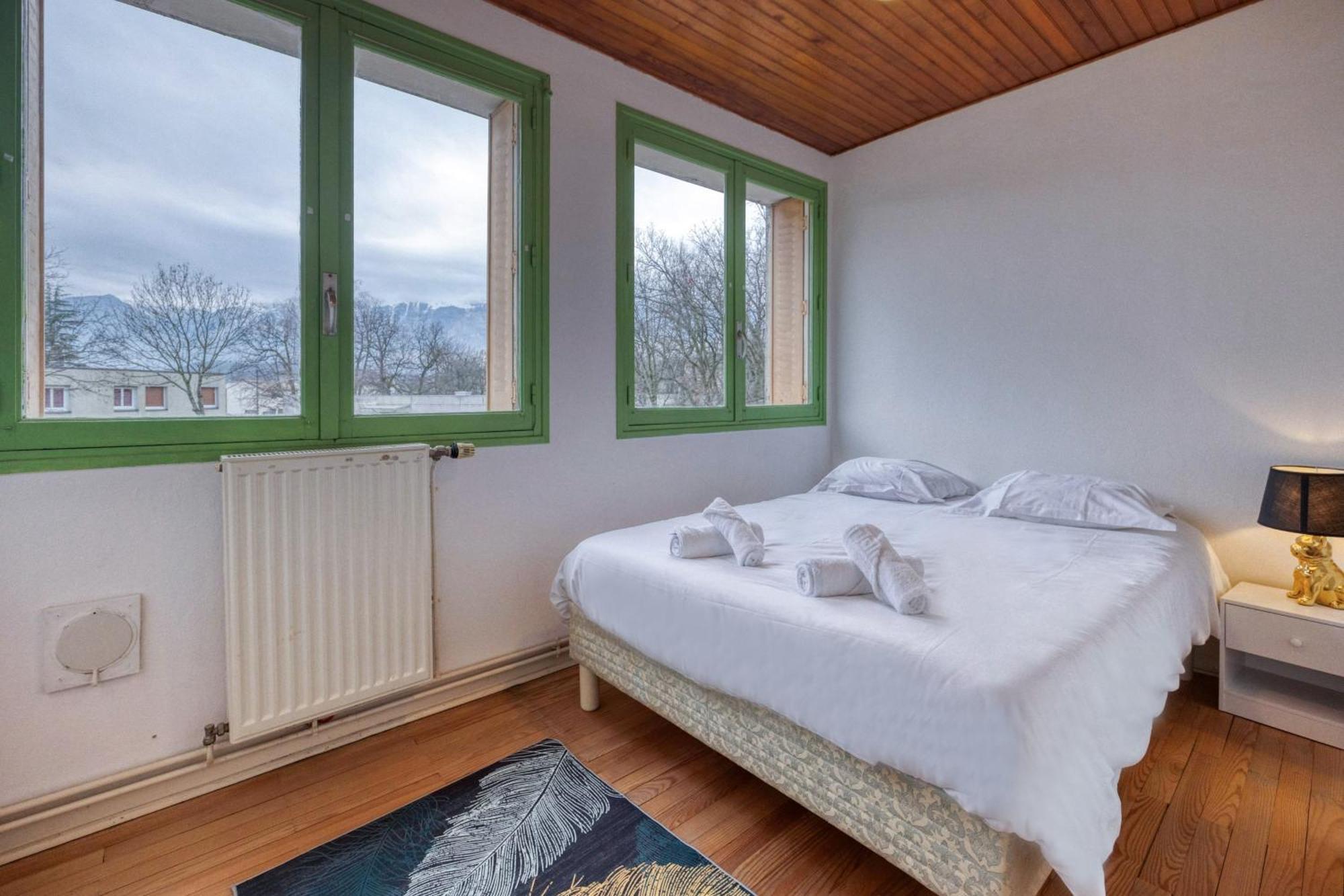 La Sainte Du Drac - 10 Personnes Villa Champ-sur-Drac ภายนอก รูปภาพ